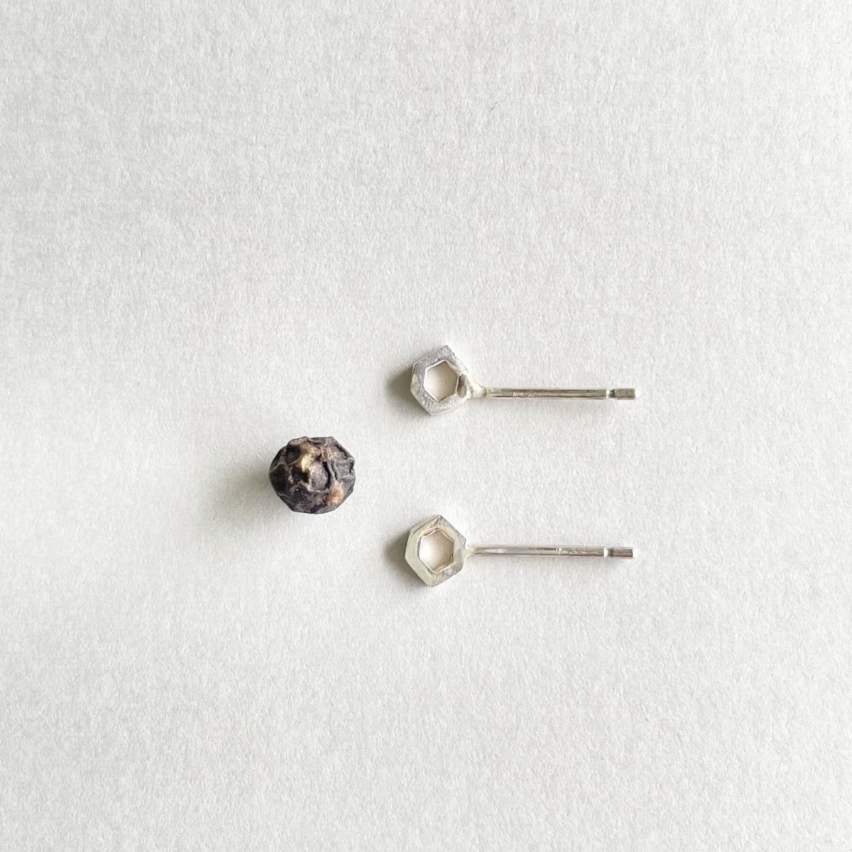六角形ピアス 925silver | mamelon-online STORE 六角形ピアス 925silver | mamelon-online STORE