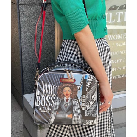 ～WHO'S THE BOSS LATASHA～スクエア型ハンドバッグ