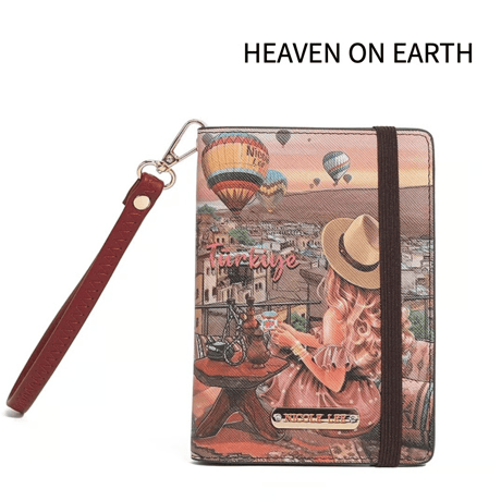 【アウトレット】nicolelee パスポートケース★HEAVEN ON EARTH★