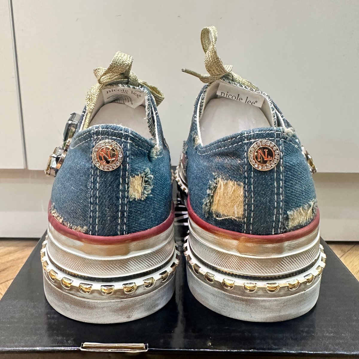 Vintageデニム スタッズ付きスニーカー（BLUE） | nicolelee.tokyo
