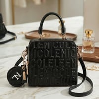 〜EMBOSSED LOGO〜エアハンドバッグ ★NLロゴポーチ付き★