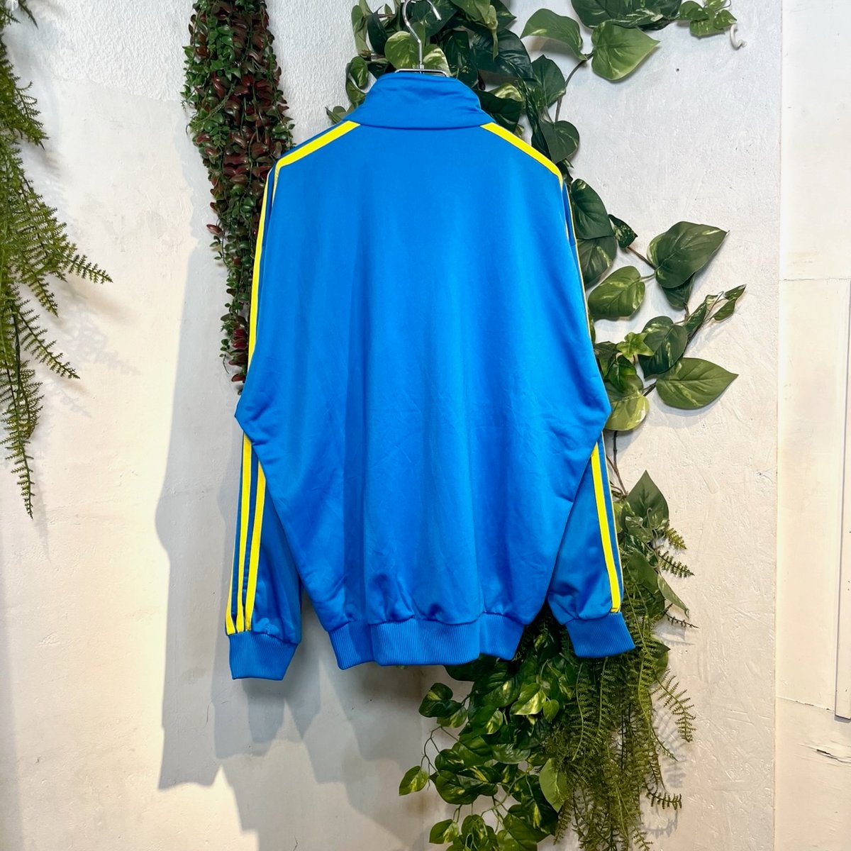 蛍光ラインのadidasトラックジャケット IGB0295 | 古着屋mumu 蛍光ラインのadidasトラックジャケット IGB0295 | 古着屋mumu