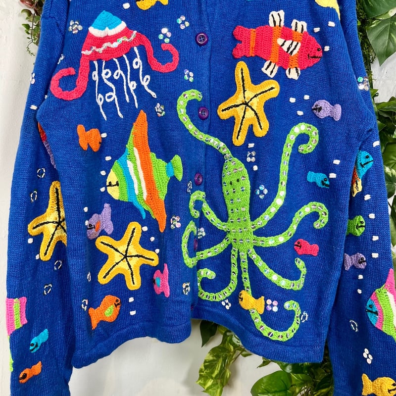 アルベロベロ カーディガン ニット 個性的 総柄 魚 ぶたさん 予約商品）たんぽぽニットカーディガン/サロペット【N2370】