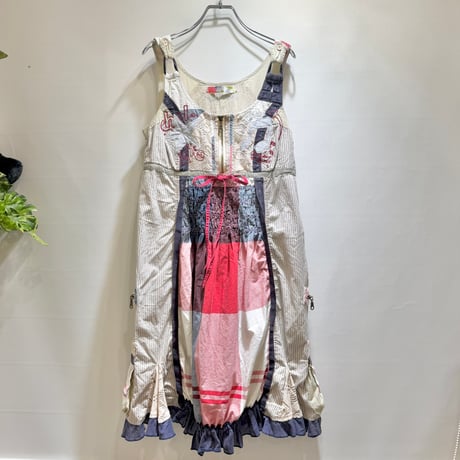 Desigual ラブリーパッチワークワンピース　IGB2181