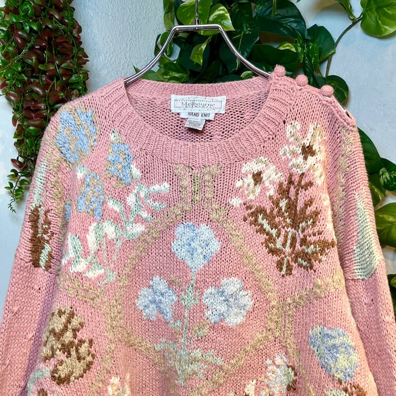 ガーリーピンクの花柄ニット IGB0145 | 古着屋mumu