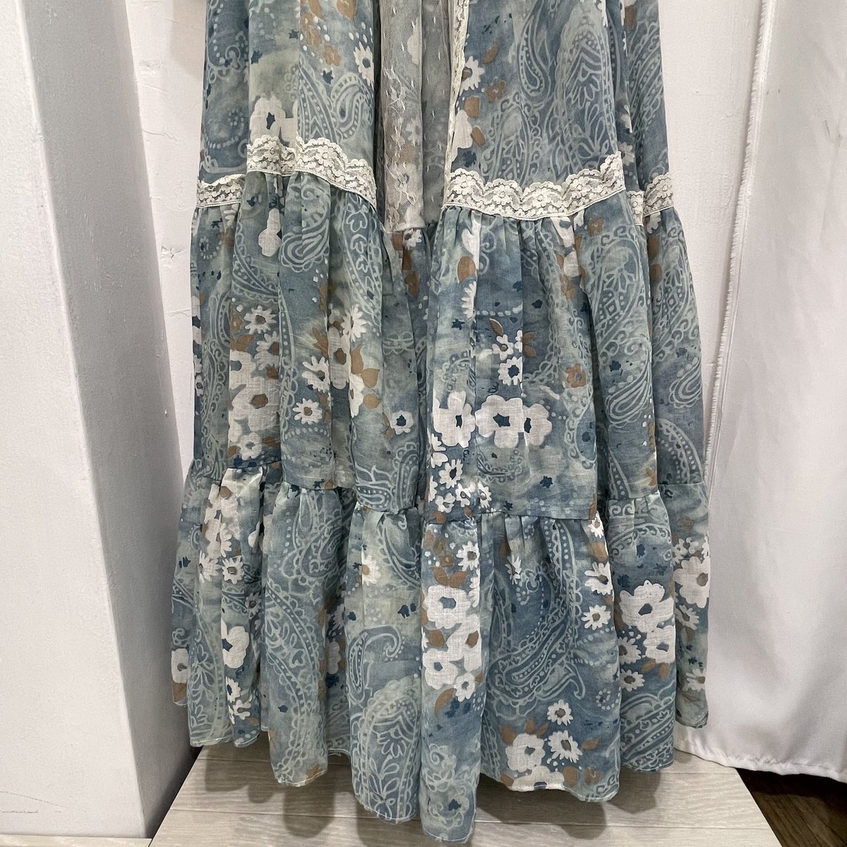 GUNNE SAX ライトブルーのチュールレーススリーブドレス IGT2437