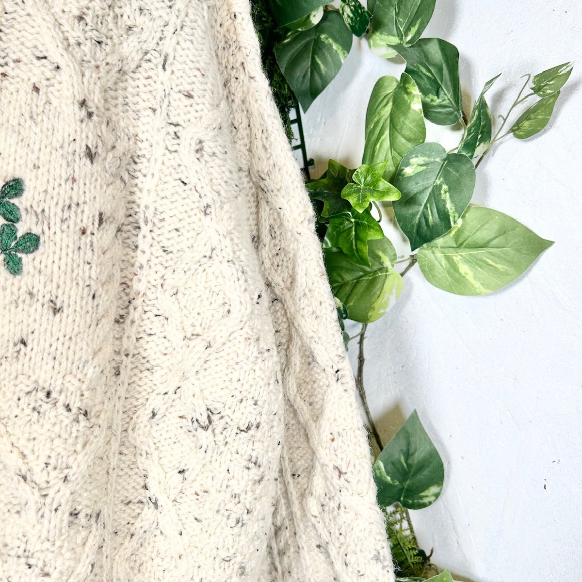 三つ葉のクローバーニット IGB0122 | 古着屋mumu