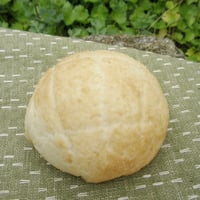 まるごと豆乳メロンパン