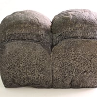 竹炭食パン