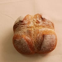 全粒粉パン（小）
