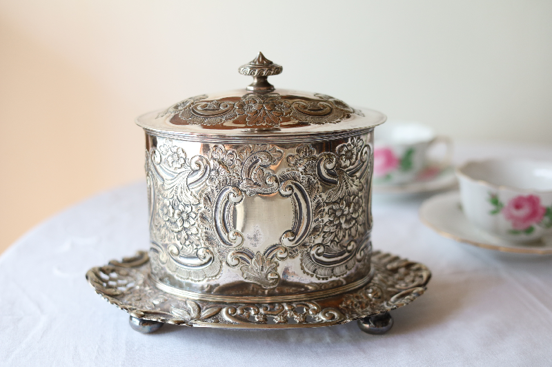 ヴィクトリアン ビスケットボックス ビスケットバレル リボン アンティーク