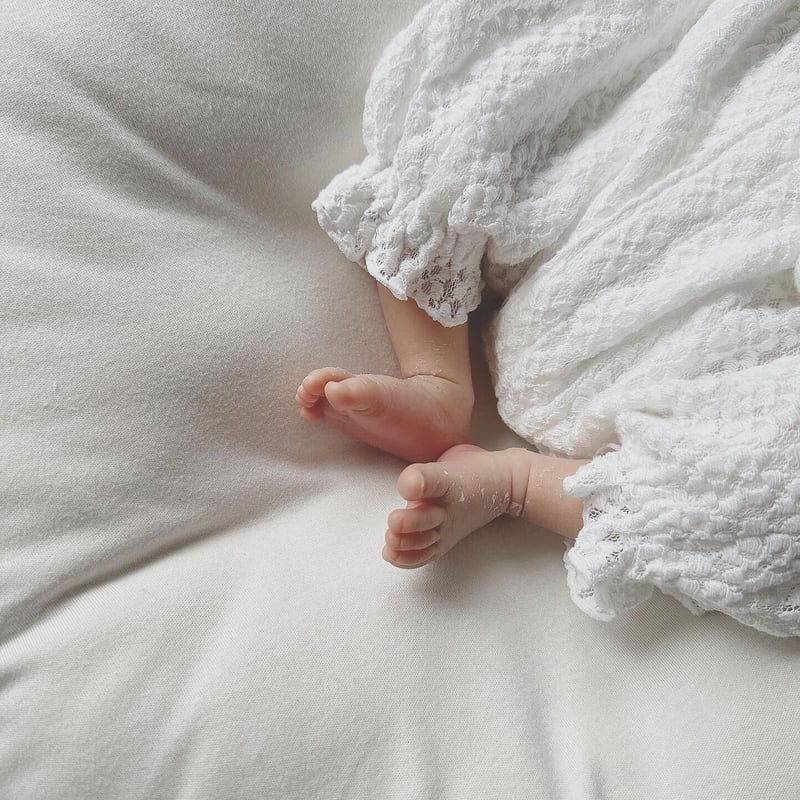 lace セレモニーロンパース short | DE（ディーイー）