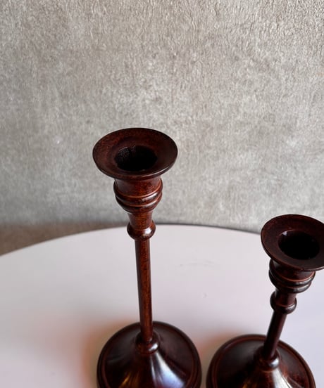 Anne candle stand