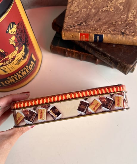 【スペイン蚤の市】 vintage candy can  1950〜70年もの