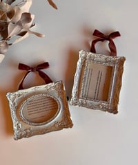 VELVETribbon photo frame
