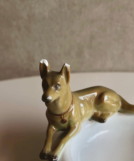 【フランス蚤の市】 dog vintage tray   1950年もの
