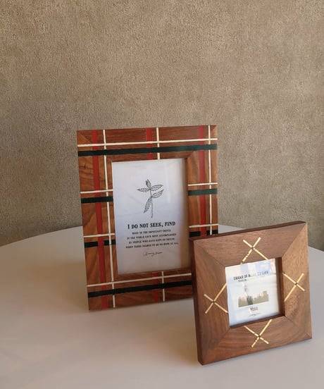 photo frame stand