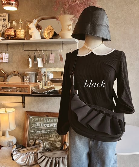 frill shoulder bag