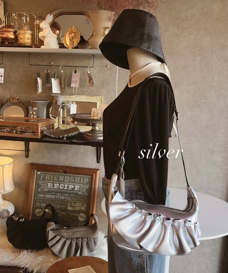 frill shoulder bag