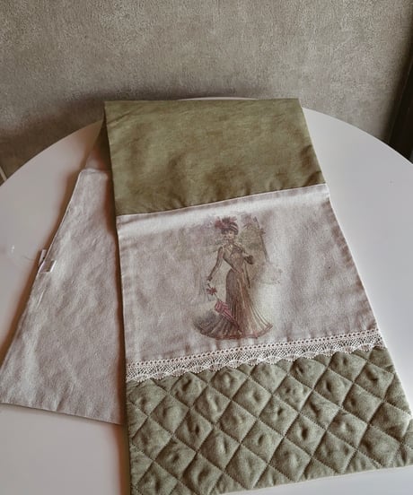 European table lunner   khaki
