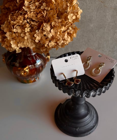 blic giluem candlestand