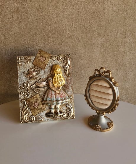 wonderland wall art    ALICE