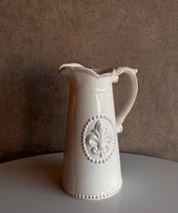 whitelily flower vase