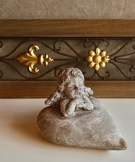 heart stone angel objet
