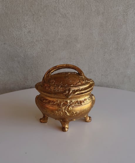 victrian jewelry case
