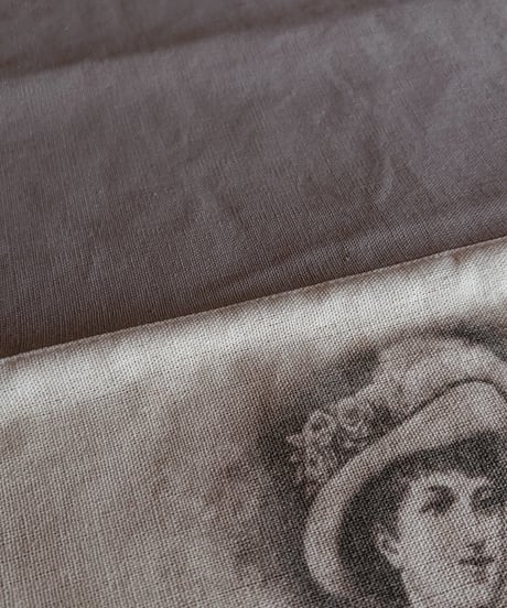 European table lunner   grey
