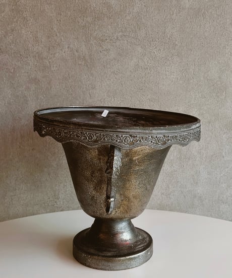 Versailles shabby pot