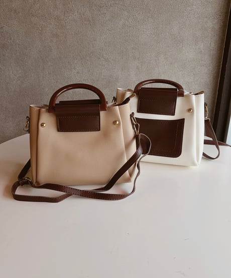 square shoulder bag  ポーチ付き