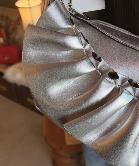 frill shoulder bag