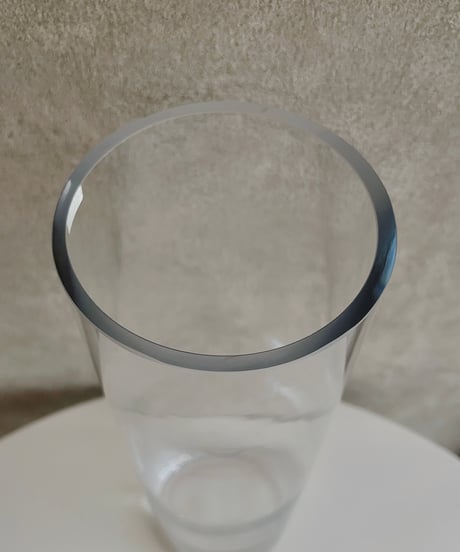 glass cylindrical vase
