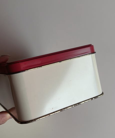 【フランス蚤の市】 vintage 缶BOX  1980年代