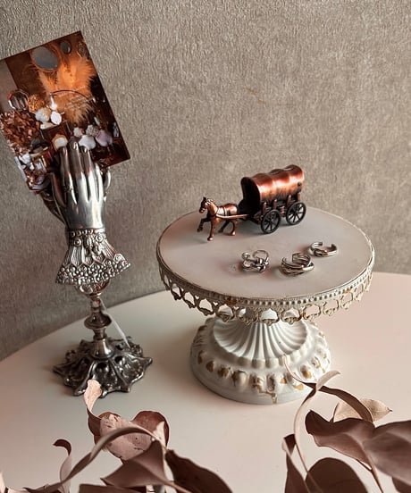 shabby iron stand