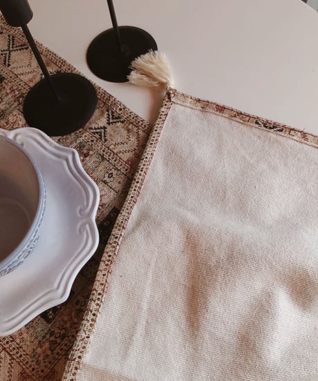 oriental table runner 🇮🇳   ivory