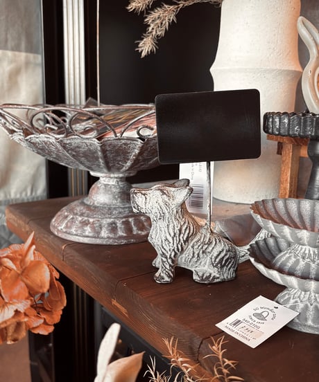 dog plate stand