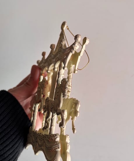 ornament Merry-go-round