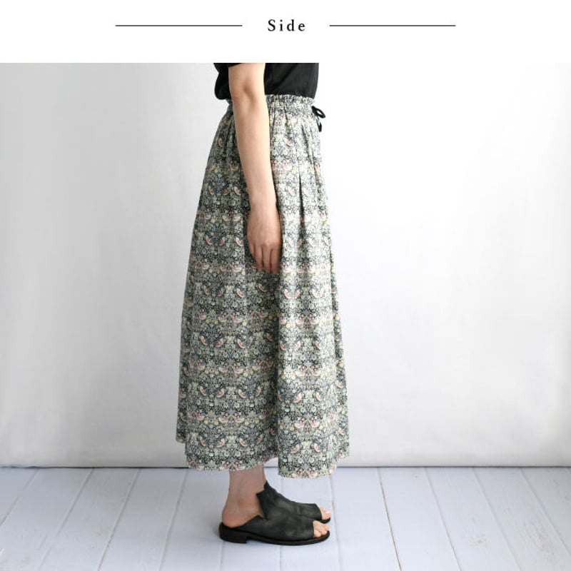 リバティ ＜STRAWBERRY THIEF いちご泥棒＞ タック ギャザー  