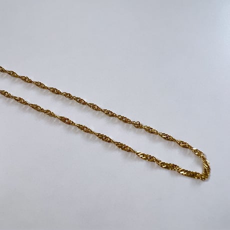 Twist chain