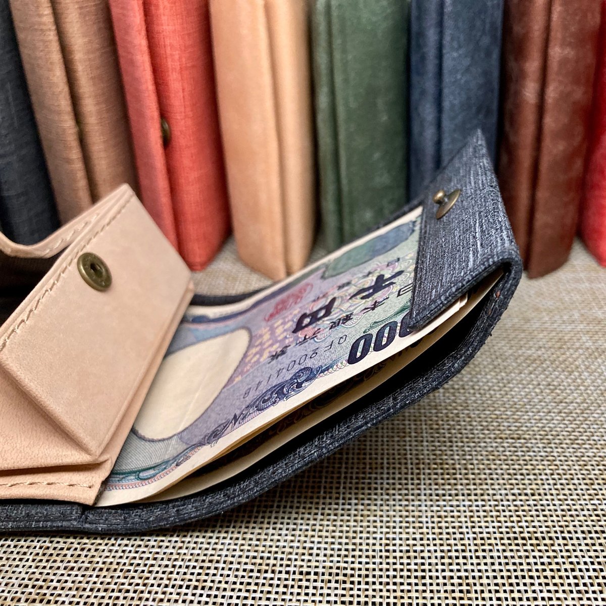 コンパクトウォレットD-CW01インナー／ブラック（在庫限り） | Don.Black.O