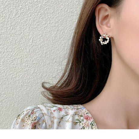 ＊すずらん ゴールド ピアス