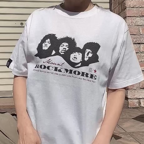 MOUNT ROCKMORE Tシャツ by J&S