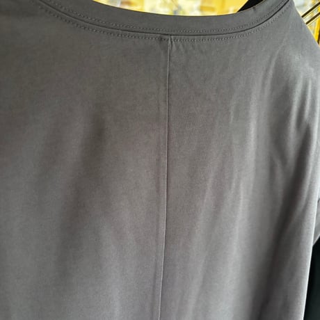 【LUGIVA】 サークルプリントTシャツ