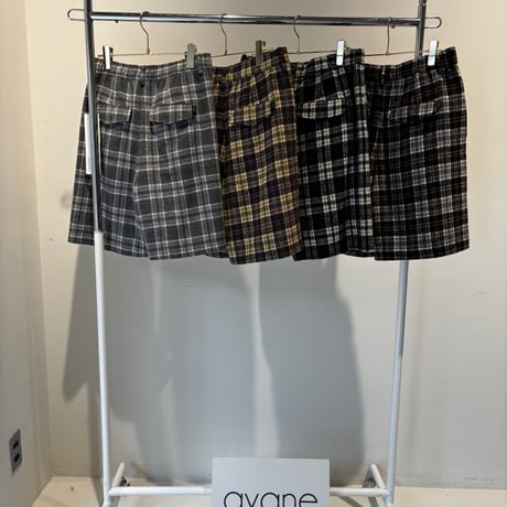 856715 チェック柄ハーフパンツ