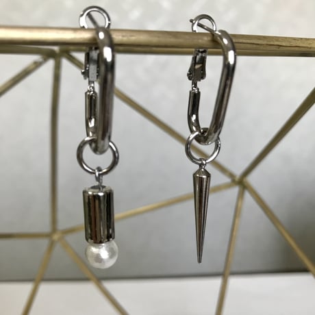 気分次第でアレンジ出来ちゃうシルバーピアス