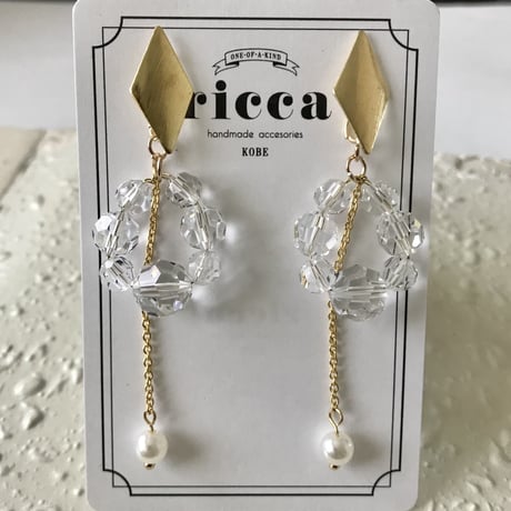 ガラスのリングフラワーピアス