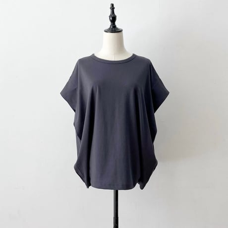 Peace and Love and Music Tシャツ
