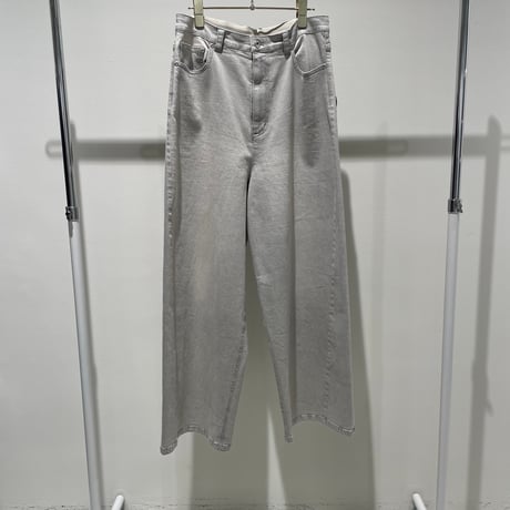 856758グレイッシュデニムバレルレッグパンツ(短丈)